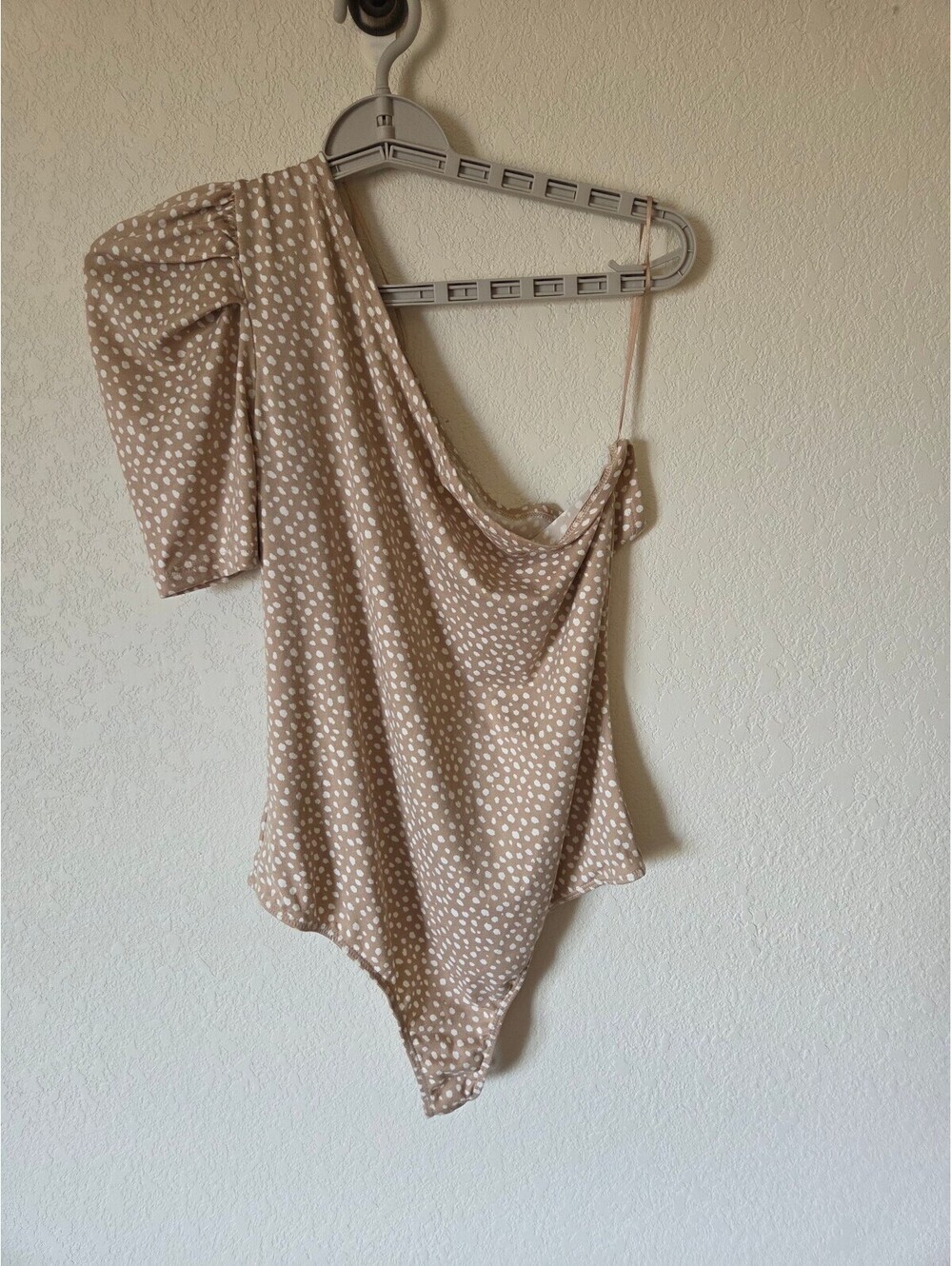 Good Luck Gem Beige and White Polka Dot One Shoulder Bodysuit with Puff Sleeve